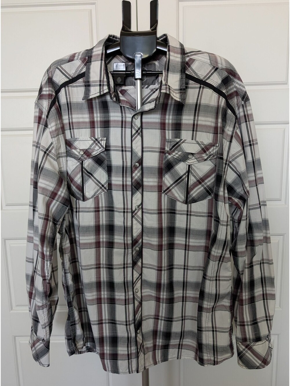 BKE Athletic Fit Plaid Snap Front Shirt Men's XXXL Gray Burgundy